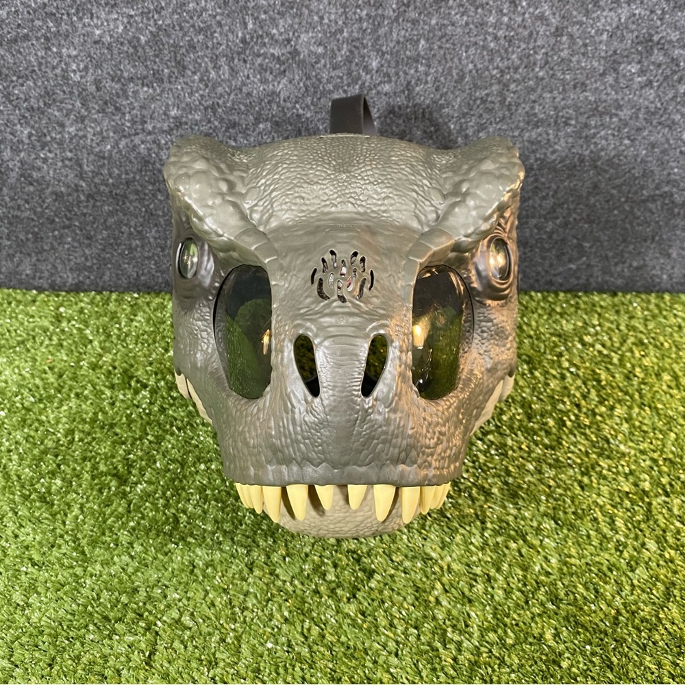 Jurassic World Rebirth T-Rex Rage N Roar Mask with LED Light Up Costume Cosplay